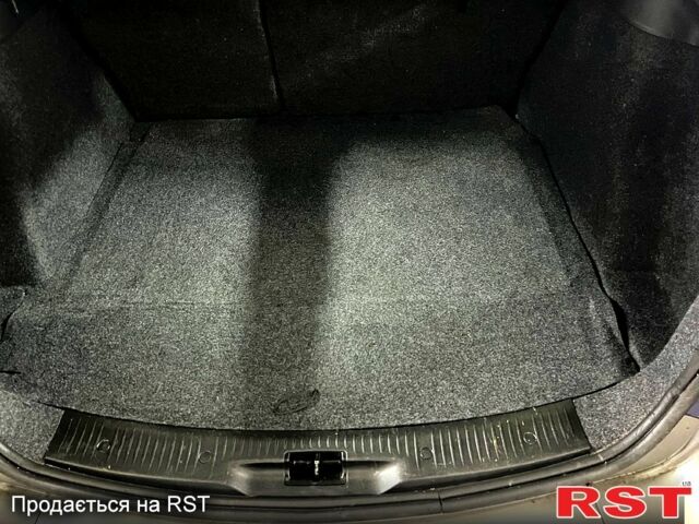 Рено Меган, объемом двигателя 1.6 л и пробегом 218 тыс. км за 5300 $, фото 8 на Automoto.ua