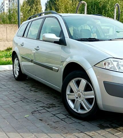 Рено Меган, об'ємом двигуна 1.6 л та пробігом 200 тис. км за 5500 $, фото 1 на Automoto.ua