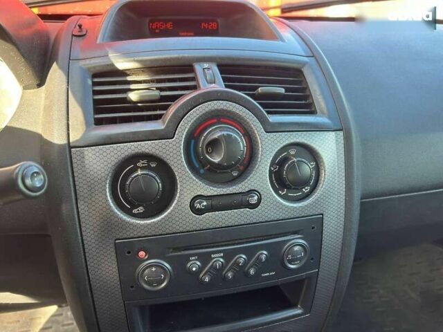 Рено Меган, об'ємом двигуна 1.5 л та пробігом 330 тис. км за 3790 $, фото 17 на Automoto.ua