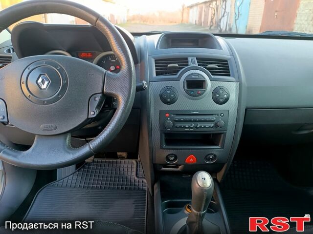 Рено Меган, объемом двигателя 1.6 л и пробегом 216 тыс. км за 4650 $, фото 9 на Automoto.ua