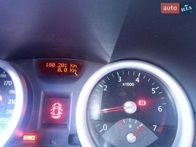 Рено Меган, объемом двигателя 0 л и пробегом 180 тыс. км за 5236 $, фото 11 на Automoto.ua