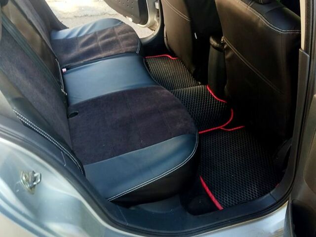 Рено Меган, об'ємом двигуна 1.6 л та пробігом 270 тис. км за 4100 $, фото 3 на Automoto.ua