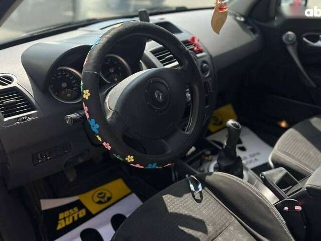 Рено Меган, об'ємом двигуна 1.6 л та пробігом 293 тис. км за 4500 $, фото 8 на Automoto.ua