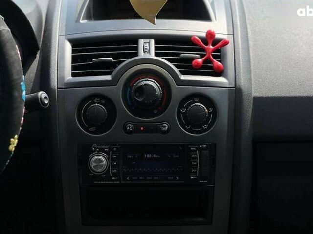 Рено Меган, об'ємом двигуна 1.6 л та пробігом 293 тис. км за 4500 $, фото 17 на Automoto.ua