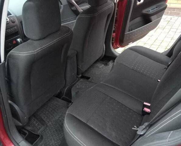 Рено Меган, объемом двигателя 0 л и пробегом 180 тыс. км за 5236 $, фото 6 на Automoto.ua