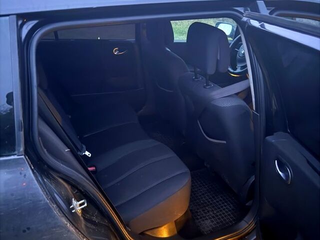 Рено Меган, об'ємом двигуна 1.9 л та пробігом 0 тис. км за 2300 $, фото 4 на Automoto.ua