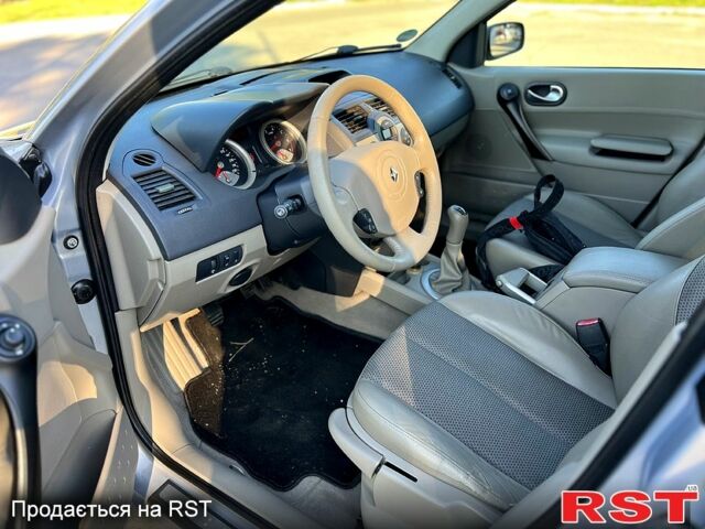 Рено Меган, объемом двигателя 1.6 л и пробегом 220 тыс. км за 5900 $, фото 6 на Automoto.ua