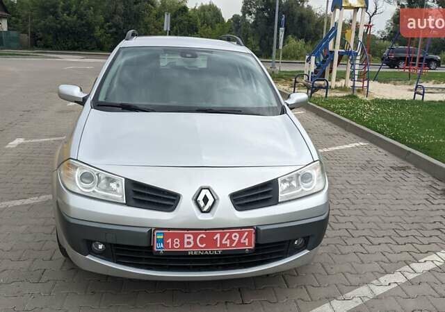 Рено Меган, объемом двигателя 1.6 л и пробегом 214 тыс. км за 4999 $, фото 8 на Automoto.ua