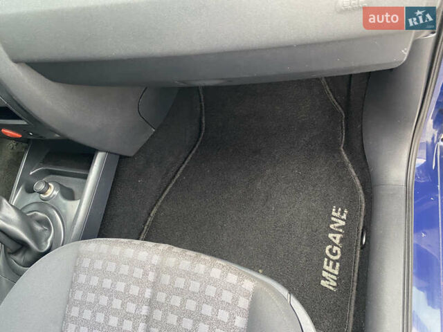 Рено Меган, об'ємом двигуна 1.6 л та пробігом 195 тис. км за 5400 $, фото 52 на Automoto.ua