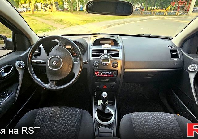 Рено Меган, объемом двигателя 2 л и пробегом 230 тыс. км за 5600 $, фото 2 на Automoto.ua