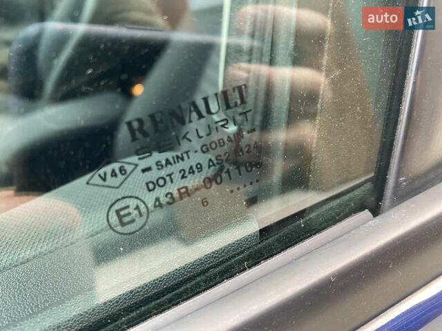 Рено Меган, об'ємом двигуна 1.6 л та пробігом 195 тис. км за 5400 $, фото 41 на Automoto.ua