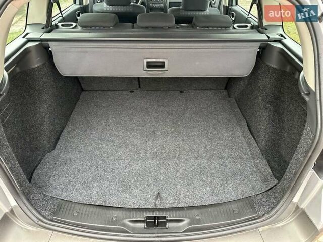 Рено Меган, об'ємом двигуна 1.6 л та пробігом 147 тис. км за 4750 $, фото 29 на Automoto.ua