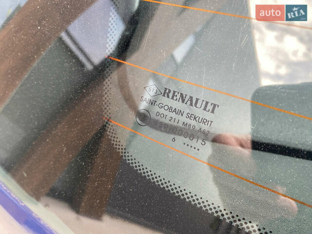 Рено Меган, об'ємом двигуна 1.6 л та пробігом 195 тис. км за 5400 $, фото 43 на Automoto.ua