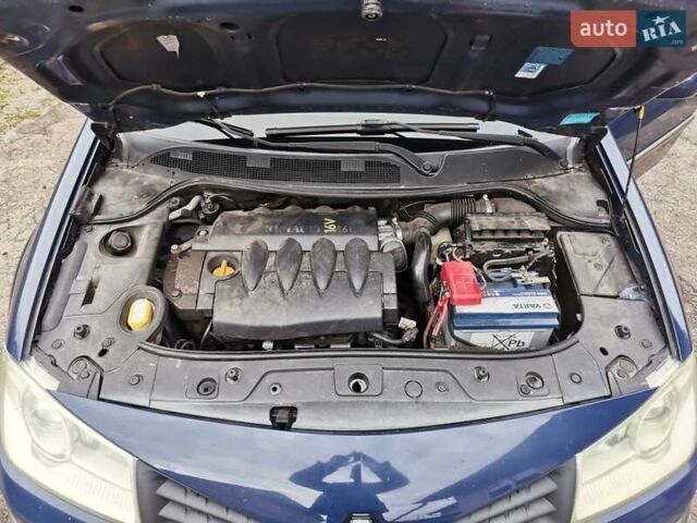 Рено Меган, объемом двигателя 1.6 л и пробегом 247 тыс. км за 5100 $, фото 10 на Automoto.ua