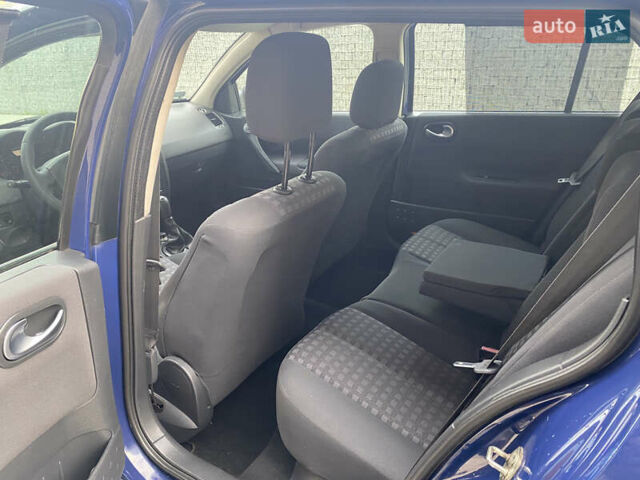 Рено Меган, об'ємом двигуна 1.6 л та пробігом 195 тис. км за 5400 $, фото 28 на Automoto.ua