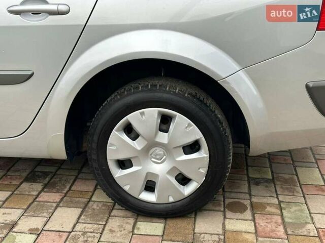 Рено Меган, об'ємом двигуна 1.6 л та пробігом 147 тис. км за 4750 $, фото 13 на Automoto.ua