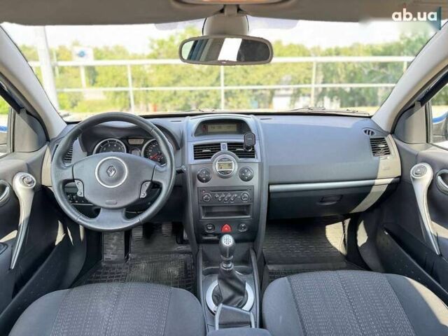 Рено Меган, объемом двигателя 2 л и пробегом 239 тыс. км за 5900 $, фото 18 на Automoto.ua