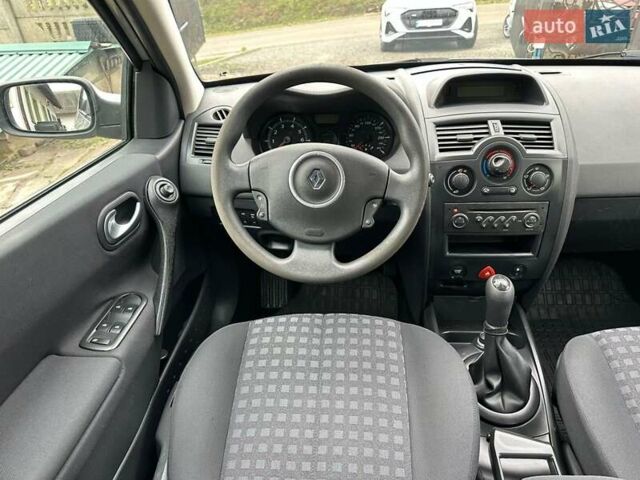 Рено Меган, об'ємом двигуна 1.6 л та пробігом 147 тис. км за 4750 $, фото 43 на Automoto.ua