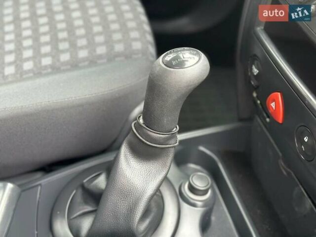 Рено Меган, об'ємом двигуна 1.6 л та пробігом 147 тис. км за 4750 $, фото 37 на Automoto.ua