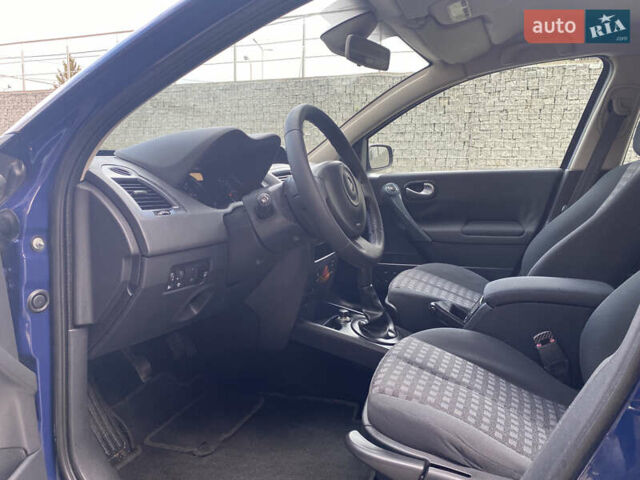 Рено Меган, об'ємом двигуна 1.6 л та пробігом 195 тис. км за 5400 $, фото 56 на Automoto.ua