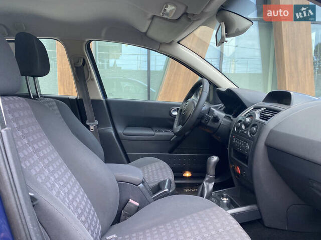 Рено Меган, об'ємом двигуна 1.6 л та пробігом 195 тис. км за 5400 $, фото 55 на Automoto.ua