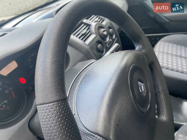 Рено Меган, об'ємом двигуна 1.6 л та пробігом 195 тис. км за 5400 $, фото 63 на Automoto.ua