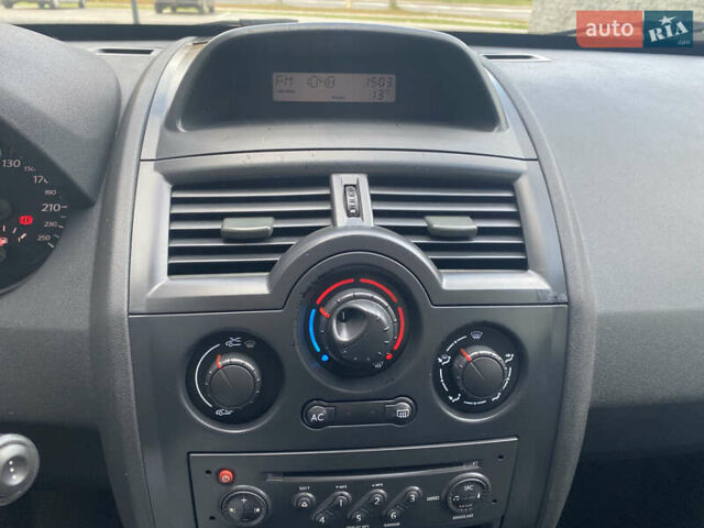 Рено Меган, об'ємом двигуна 1.6 л та пробігом 195 тис. км за 5400 $, фото 65 на Automoto.ua