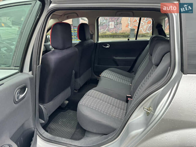 Рено Меган, об'ємом двигуна 1.6 л та пробігом 223 тис. км за 4550 $, фото 12 на Automoto.ua