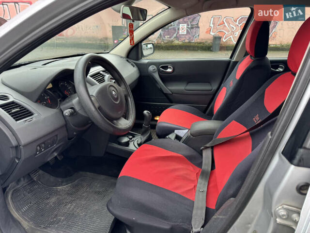 Рено Меган, об'ємом двигуна 1.6 л та пробігом 223 тис. км за 4550 $, фото 9 на Automoto.ua