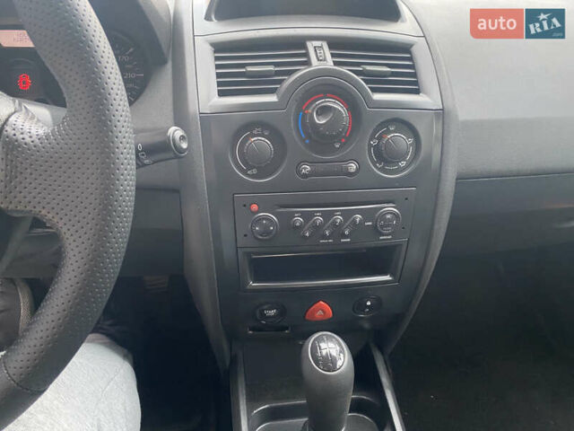 Рено Меган, об'ємом двигуна 1.6 л та пробігом 195 тис. км за 5400 $, фото 81 на Automoto.ua