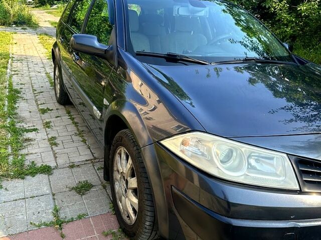 Рено Меган, об'ємом двигуна 1.6 л та пробігом 304 тис. км за 4500 $, фото 1 на Automoto.ua
