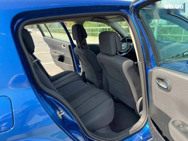 Рено Меган, объемом двигателя 2 л и пробегом 239 тыс. км за 5900 $, фото 13 на Automoto.ua