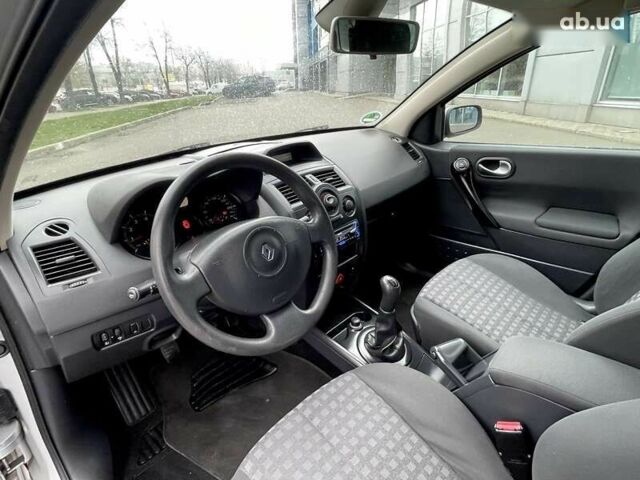 Рено Меган, объемом двигателя 1.6 л и пробегом 245 тыс. км за 5300 $, фото 16 на Automoto.ua