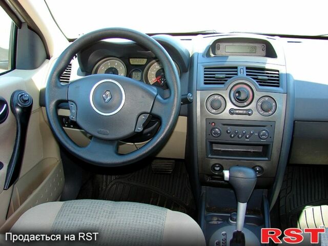 Рено Меган, объемом двигателя 1.6 л и пробегом 276 тыс. км за 5300 $, фото 5 на Automoto.ua