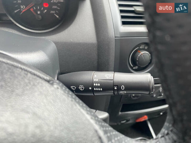 Рено Меган, об'ємом двигуна 1.6 л та пробігом 195 тис. км за 5400 $, фото 79 на Automoto.ua