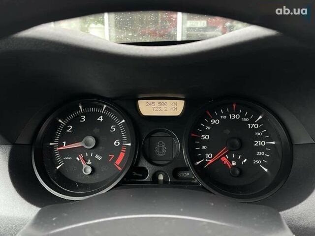 Рено Меган, объемом двигателя 1.6 л и пробегом 245 тыс. км за 5300 $, фото 18 на Automoto.ua