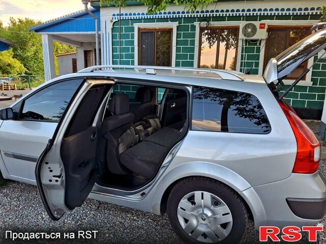 Рено Меган 2006 в Первомайск на Automoto.ua Рено Меган, объемом двигателя 1.6 л и пробегом 225 тыс. км за 4350 $, фото 11 на Automoto.ua