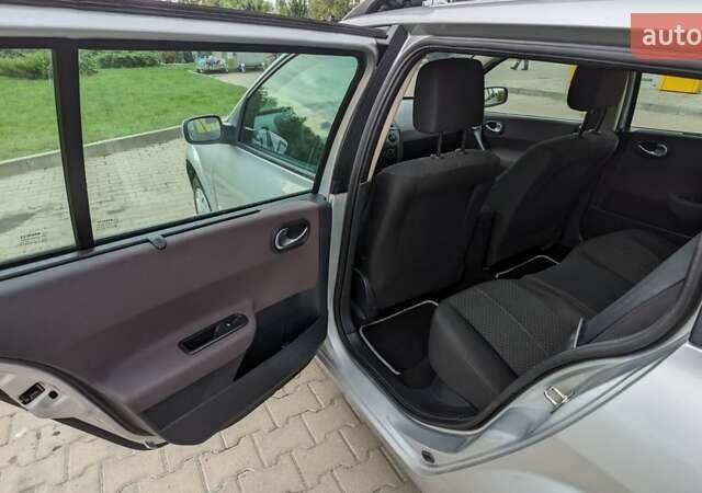 Рено Меган, объемом двигателя 1.6 л и пробегом 214 тыс. км за 4999 $, фото 12 на Automoto.ua