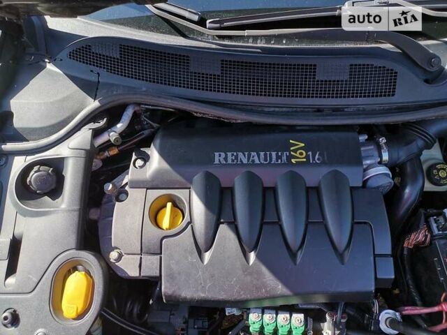 Рено Меган, об'ємом двигуна 1.6 л та пробігом 274 тис. км за 4800 $, фото 45 на Automoto.ua