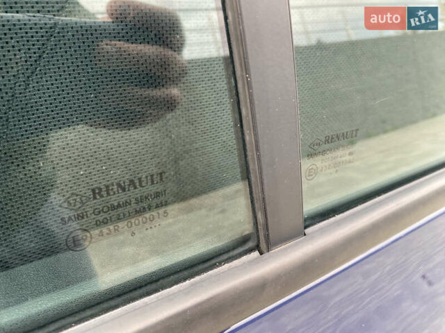 Рено Меган, об'ємом двигуна 1.6 л та пробігом 195 тис. км за 5400 $, фото 44 на Automoto.ua
