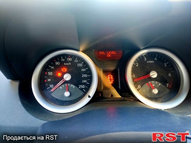 Рено Меган, объемом двигателя 1.6 л и пробегом 290 тыс. км за 3100 $, фото 8 на Automoto.ua