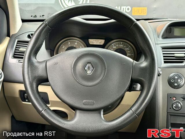 Рено Меган, объемом двигателя 1.6 л и пробегом 258 тыс. км за 5100 $, фото 6 на Automoto.ua