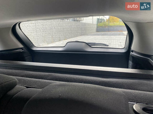Рено Меган, об'ємом двигуна 1.6 л та пробігом 195 тис. км за 5400 $, фото 72 на Automoto.ua