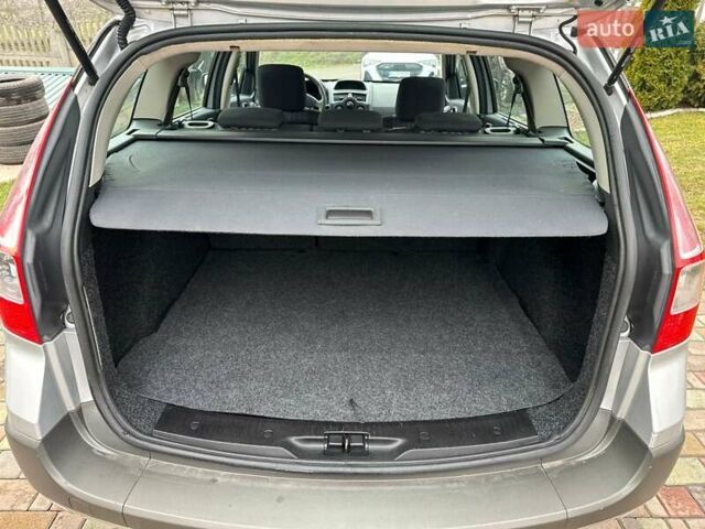 Рено Меган, об'ємом двигуна 1.6 л та пробігом 147 тис. км за 4750 $, фото 28 на Automoto.ua