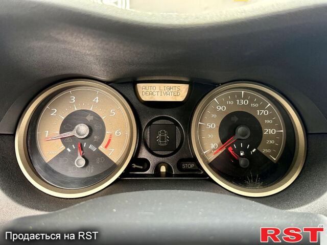 Рено Меган, объемом двигателя 1.6 л и пробегом 258 тыс. км за 5100 $, фото 7 на Automoto.ua