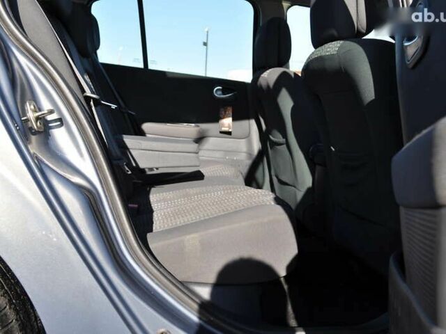 Рено Меган, объемом двигателя 1.6 л и пробегом 185 тыс. км за 6300 $, фото 24 на Automoto.ua