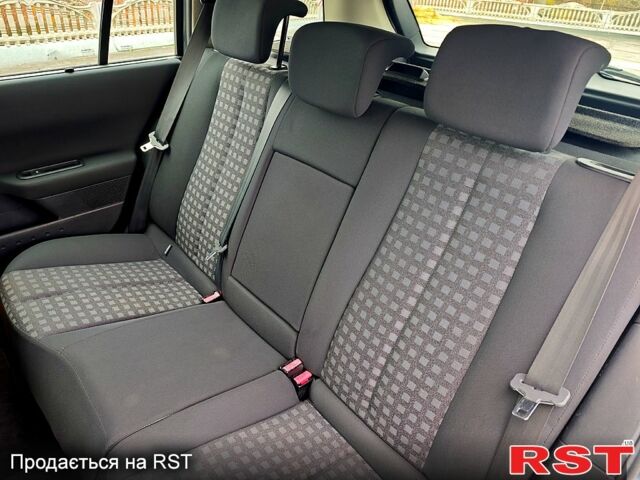 Рено Меган, об'ємом двигуна 1.6 л та пробігом 190 тис. км за 5550 $, фото 6 на Automoto.ua