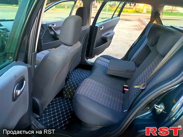 Рено Меган, об'ємом двигуна 1.6 л та пробігом 187 тис. км за 6100 $, фото 5 на Automoto.ua