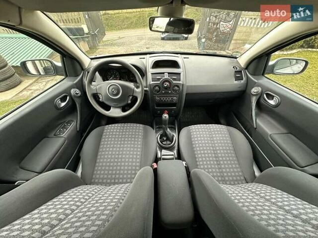 Рено Меган, об'ємом двигуна 1.6 л та пробігом 147 тис. км за 4750 $, фото 41 на Automoto.ua