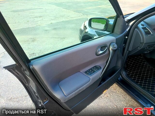 Рено Меган, об'ємом двигуна 1.6 л та пробігом 187 тис. км за 6100 $, фото 4 на Automoto.ua